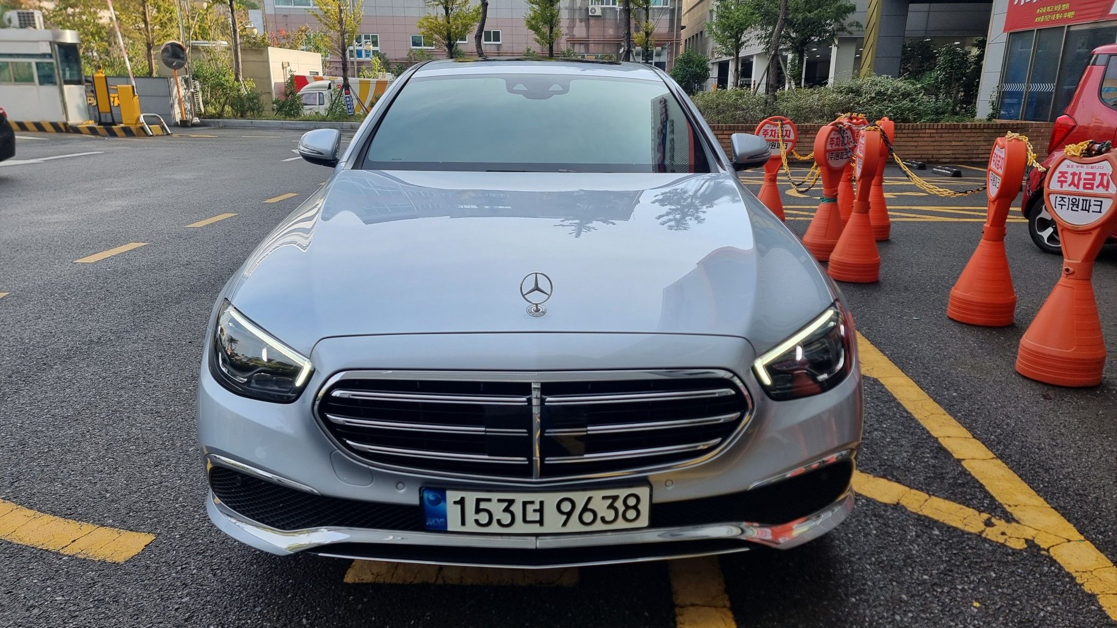 MERCEDES BENZ E-CLASS W213 2021
