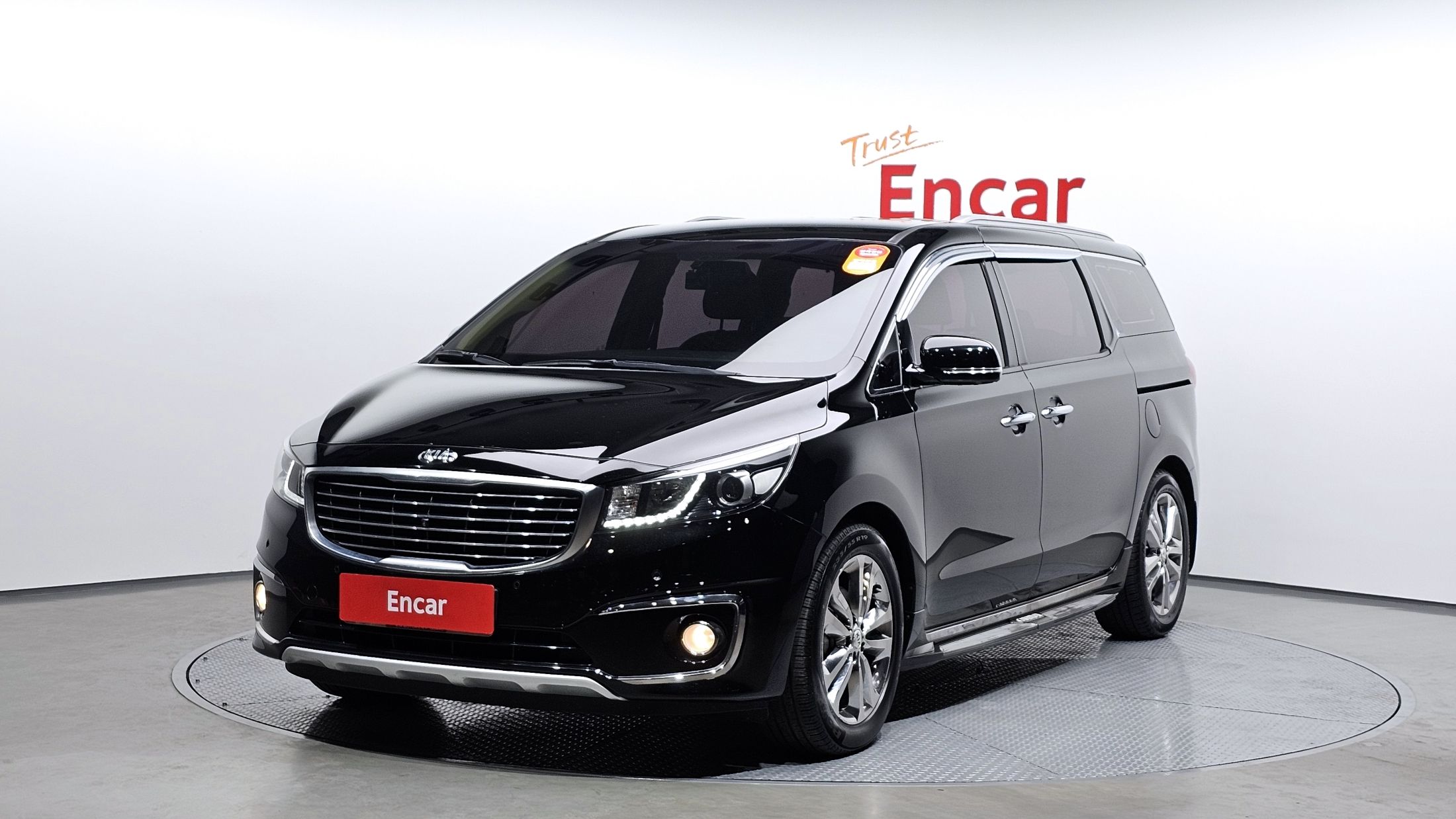 KIA CARNIVAL 2017