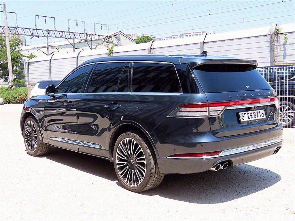 LINCOLN AVIATOR
