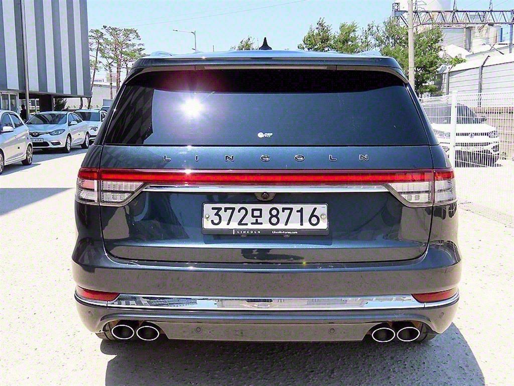 LINCOLN AVIATOR