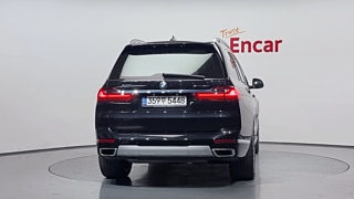 BMW X7 G07 2021