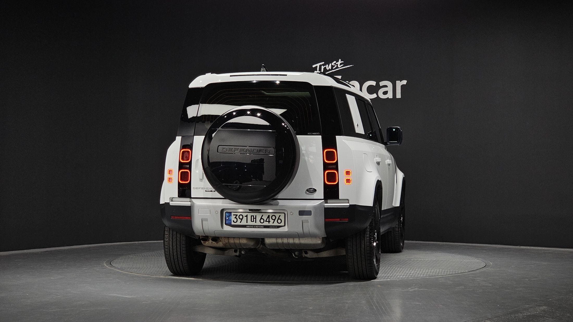 LAND ROVER DEFENDER L663