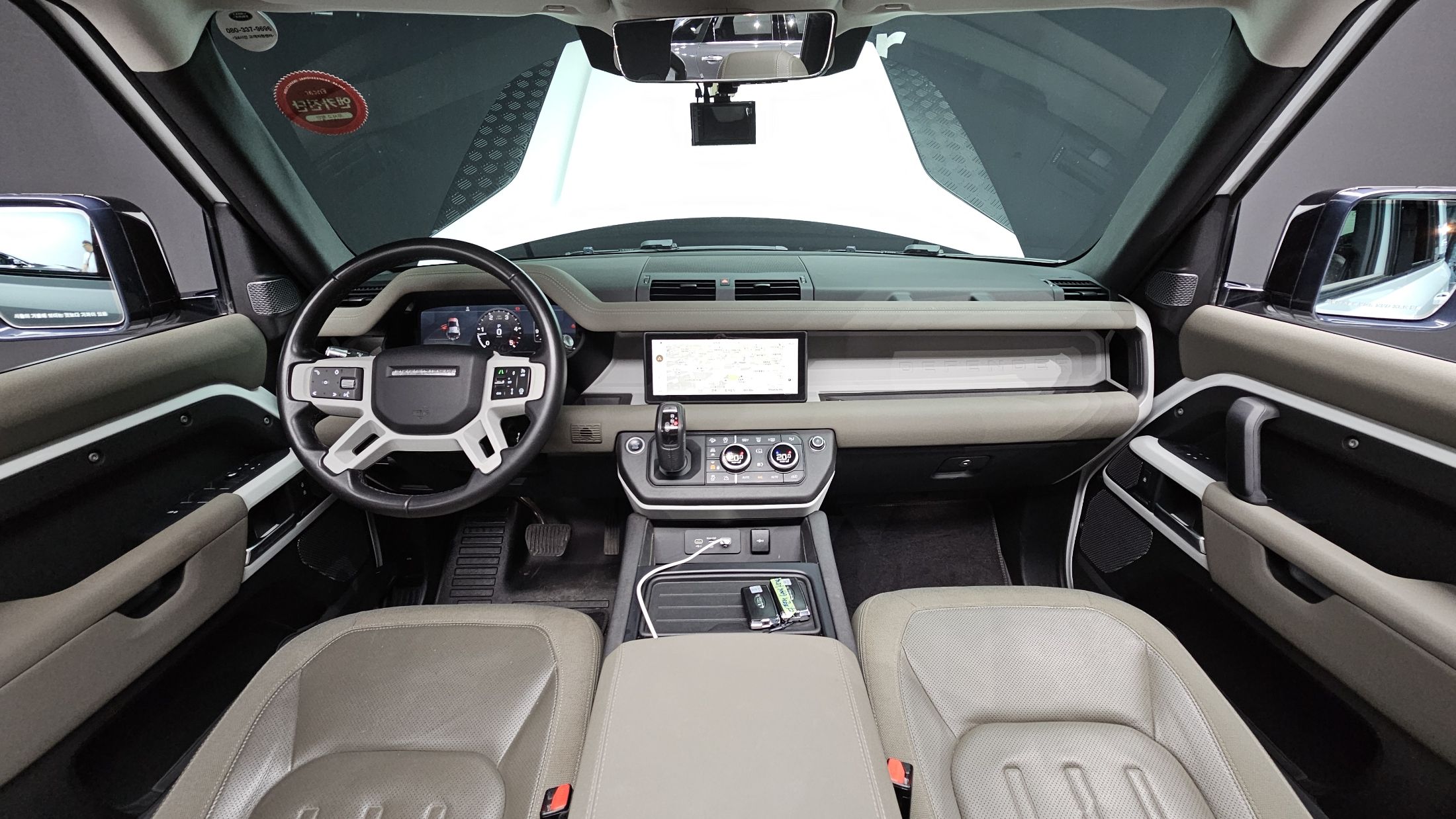 LAND ROVER DEFENDER L663
