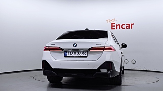 BMW 5-SERIES G60 2024