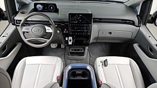 HYUNDAI STARIA 2022