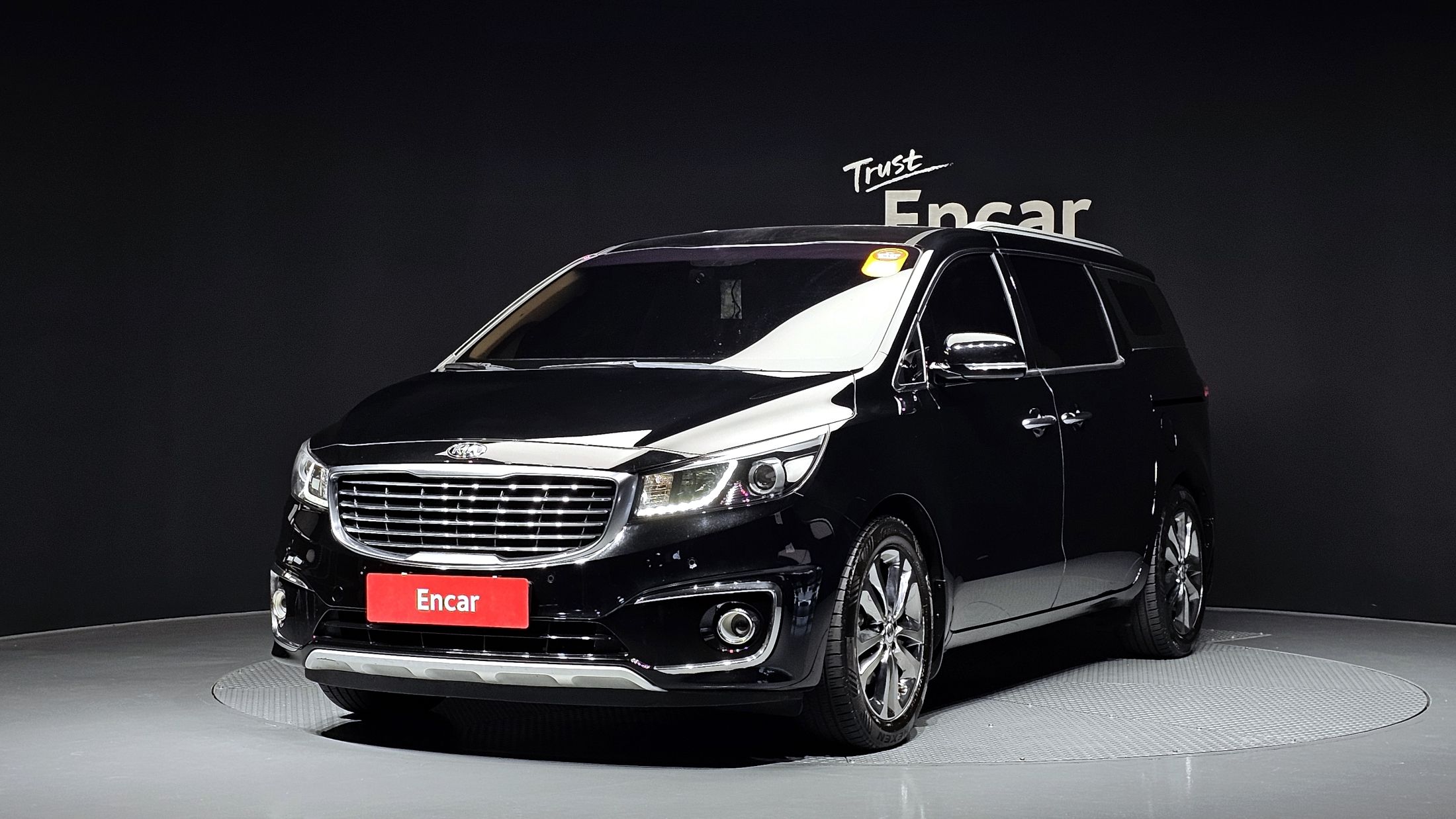 KIA CARNIVAL 2016