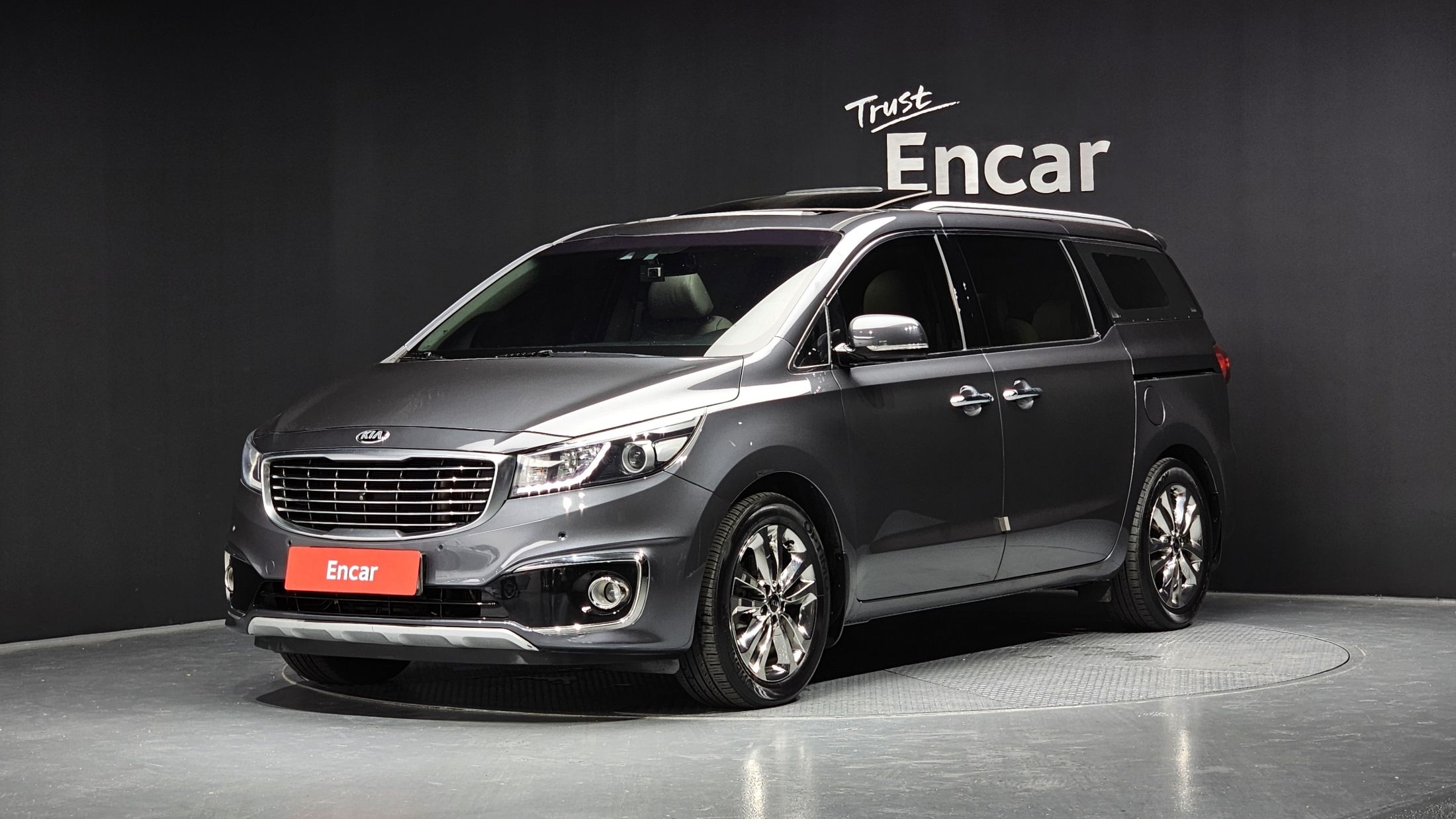 KIA CARNIVAL 2014