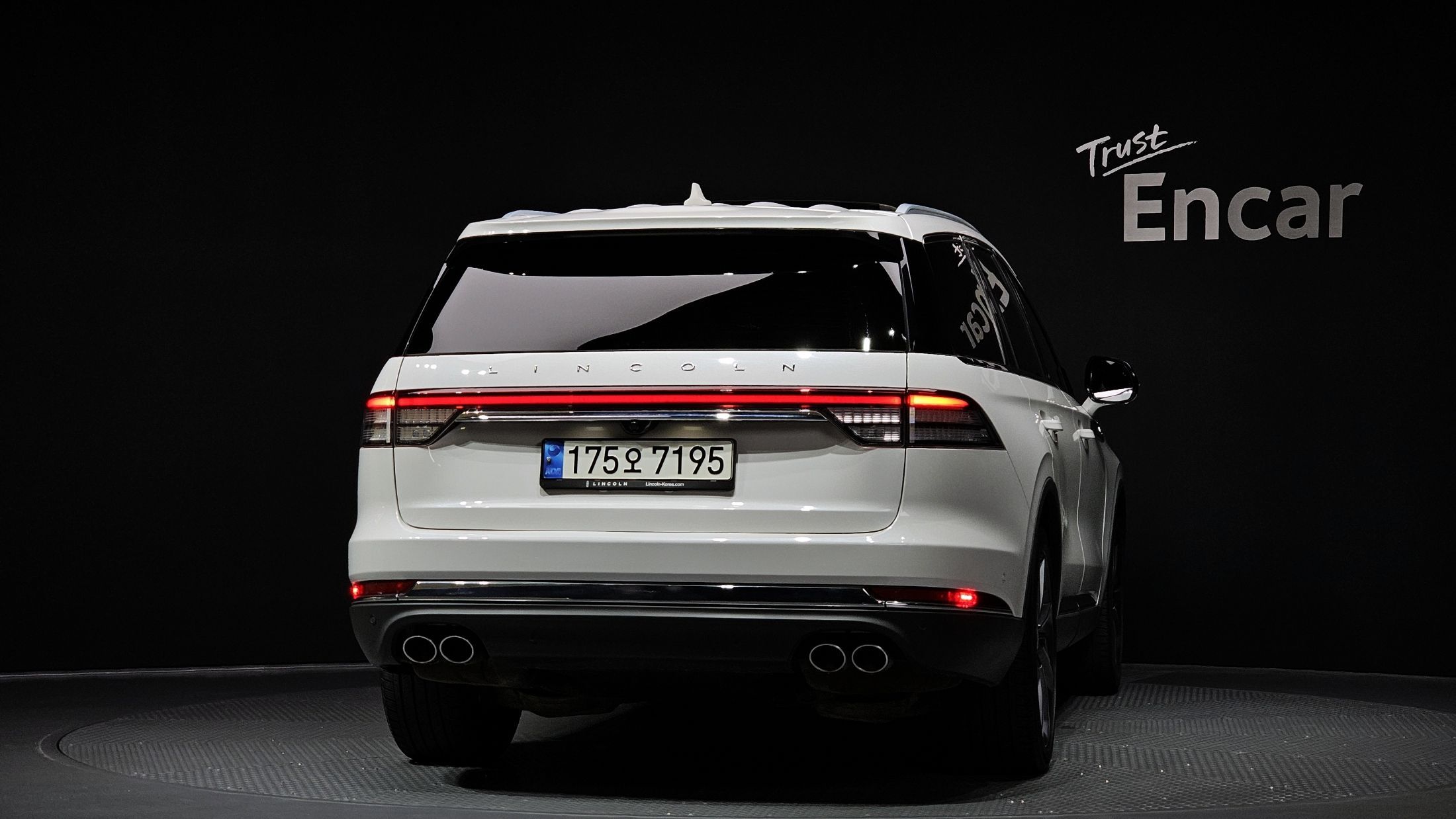 LINCOLN AVIATOR