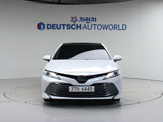 TOYOTA CAMRY XV70 2017