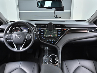 TOYOTA CAMRY XV70 2017