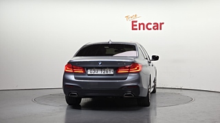 BMW 5-SERIES G30 2017