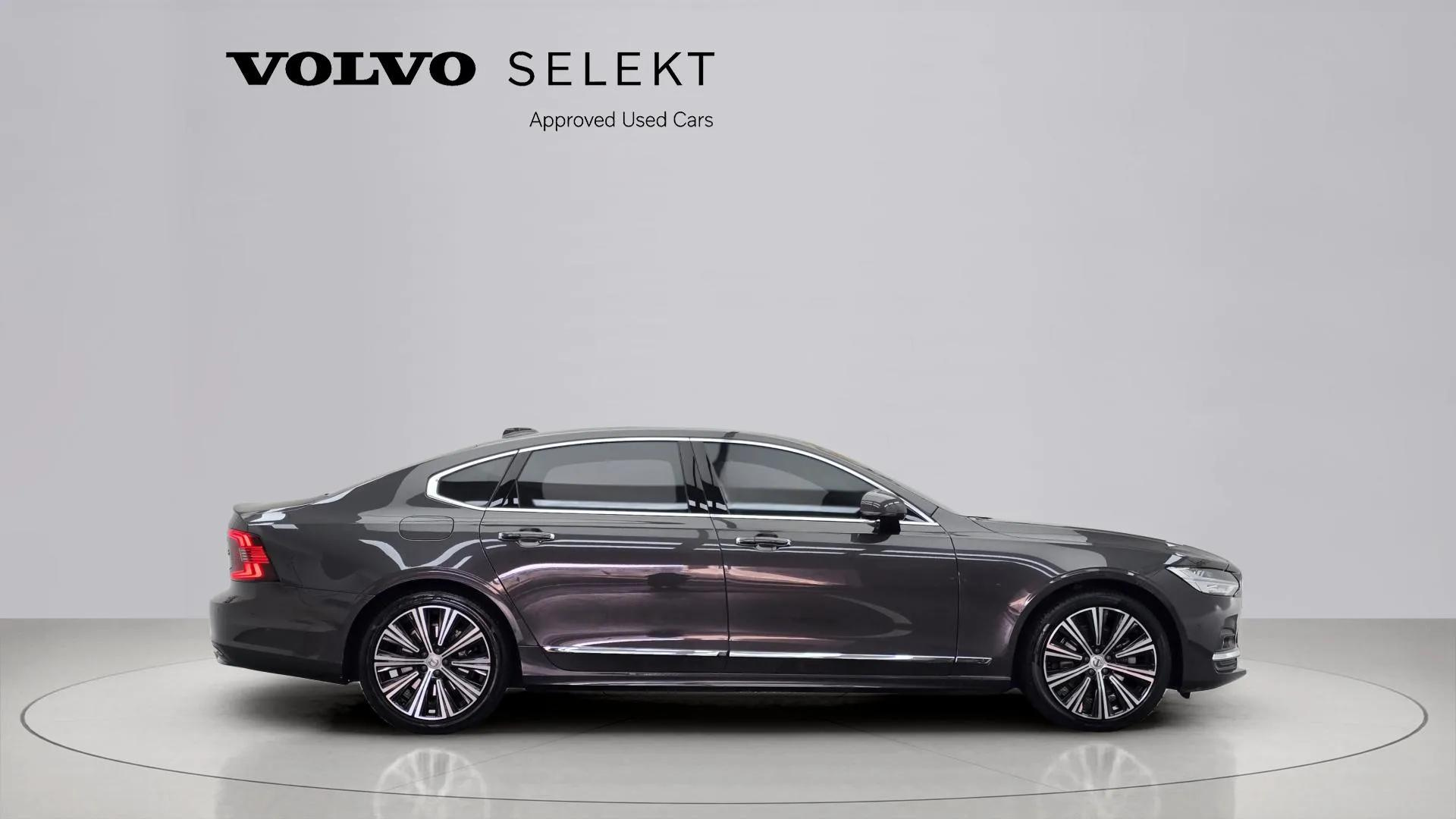 VOLVO S90 2022