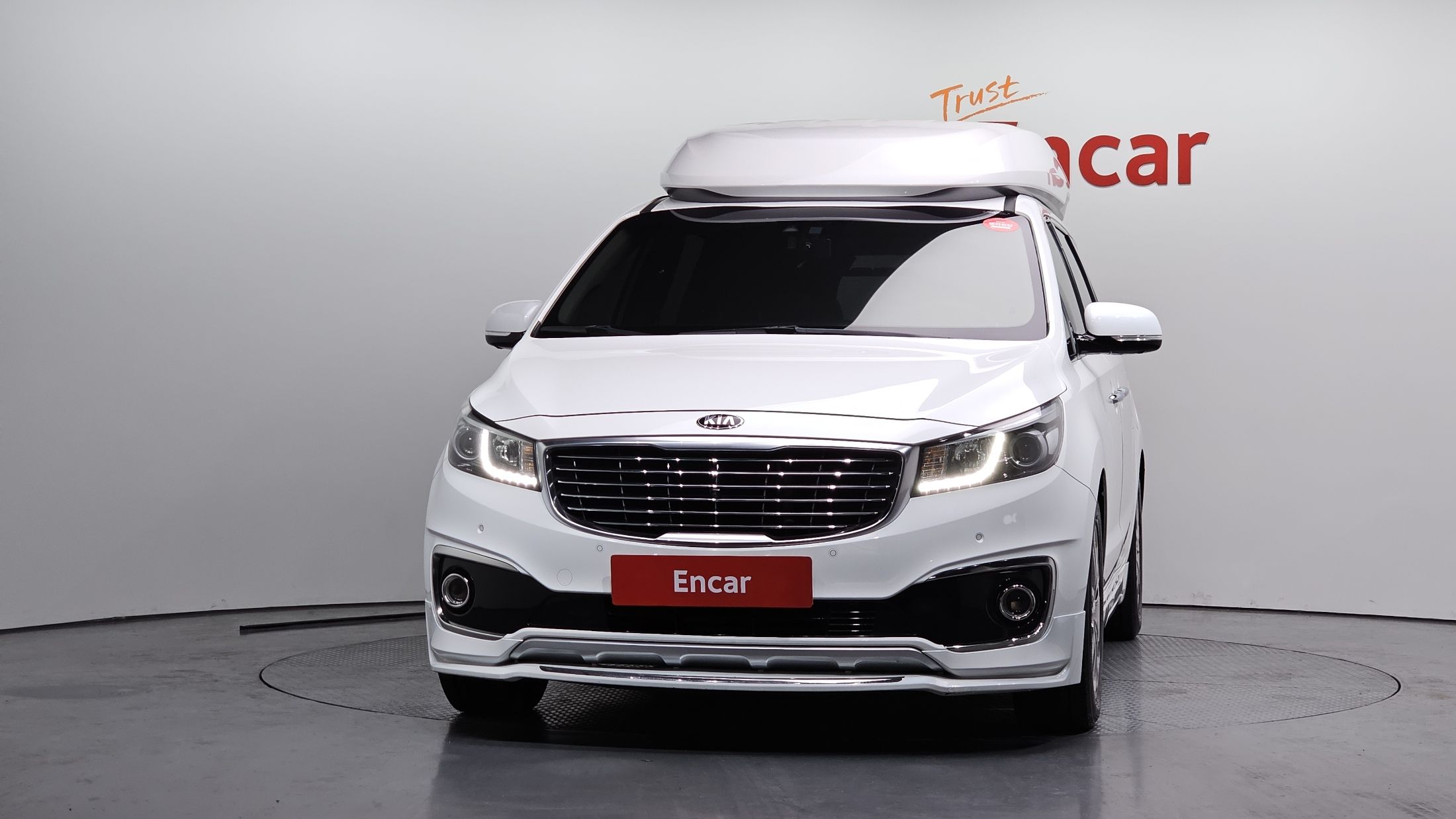 KIA CARNIVAL 2016