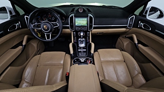 PORSCHE CAYENNE 2016