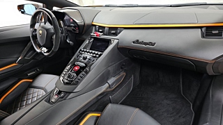 LAMBORGHINI AVENTADOR 2017