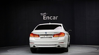 BMW 5-SERIES G30 2018