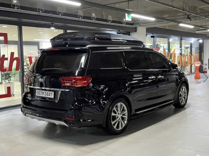 KIA CARNIVAL 2019