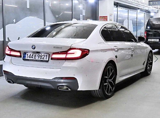 BMW 5-SERIES G30 2022