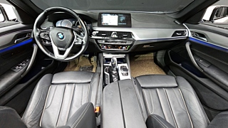 BMW 5-SERIES G30 2017