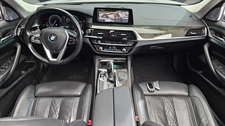BMW 5-SERIES G30 2019