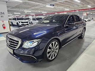 MERCEDES BENZ E-CLASS W213 2019