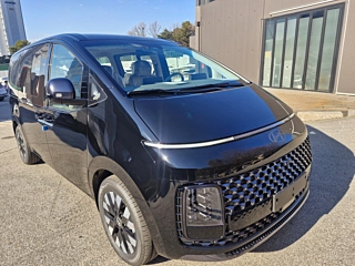 Заказать HYUNDAI STARIA