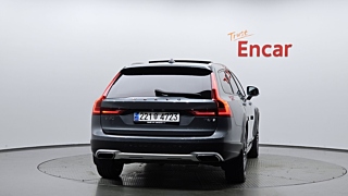 VOLVO V90 CROSS COUNTRY 2019