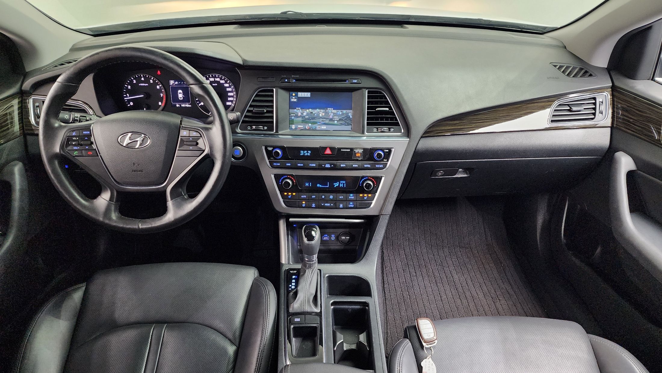 HYUNDAI SONATA LF 2016