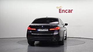 BMW 5-SERIES G30 2021