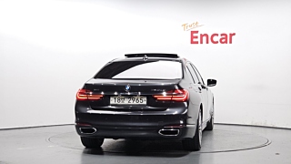 BMW 7-SERIES G11 2016