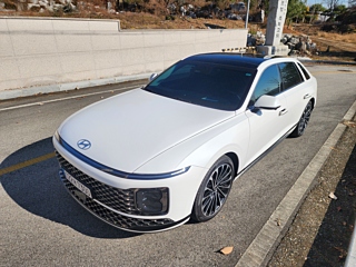 HYUNDAI GRANDEUR HYBRID GN7 2023