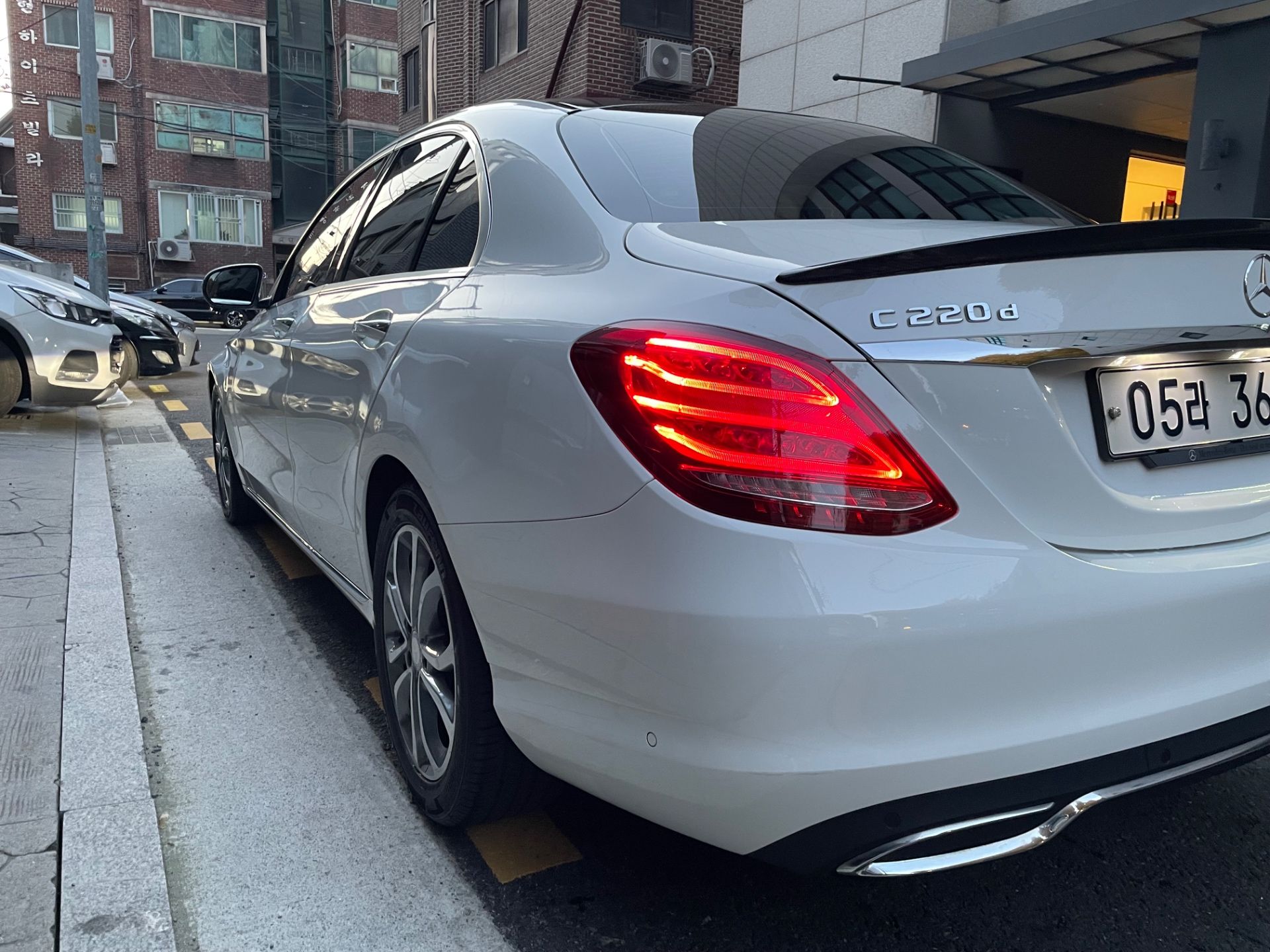 MERCEDES BENZ C-CLASS W205 2017