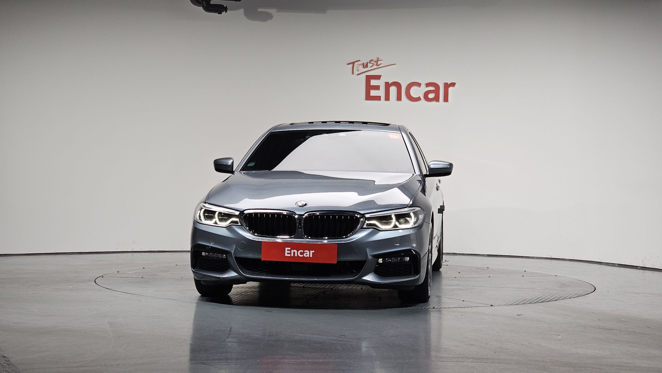 BMW 5-SERIES G30 2017