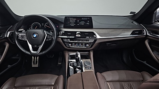 BMW 5-SERIES G30 2017