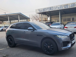 Заказать JAGUAR F-PACE