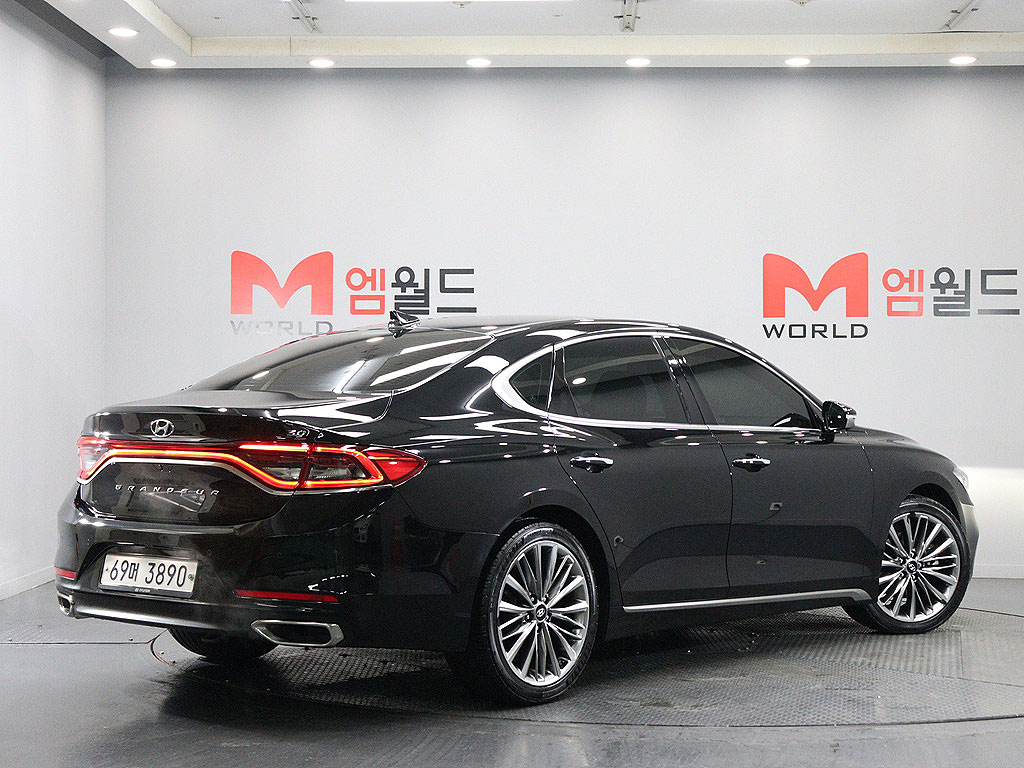 HYUNDAI GRANDEUR IG 2018