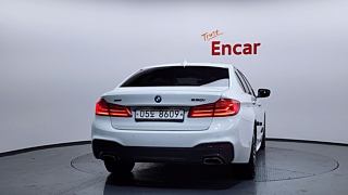 BMW 5-SERIES G30 2018