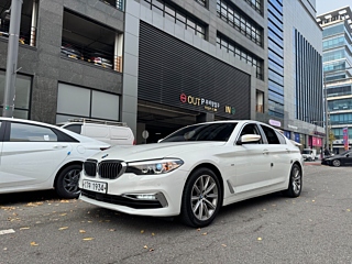 BMW 5-SERIES G30 2018