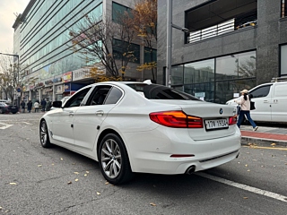 BMW 5-SERIES G30 2018