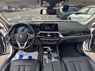 BMW 5-SERIES G30 2018