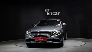 MERCEDES BENZ E-CLASS W213 2017