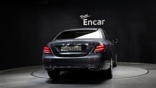 MERCEDES BENZ E-CLASS W213 2017