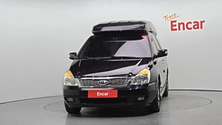 KIA CARNIVAL R 2011