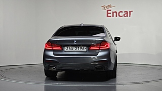 BMW 5-SERIES G30 2017