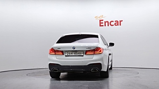 BMW 5-SERIES G30 2019