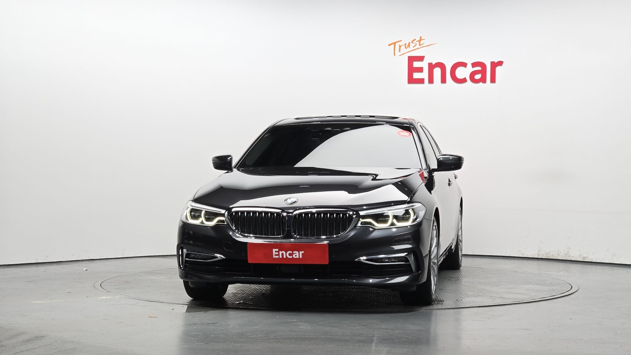 BMW 5-SERIES G30 2019