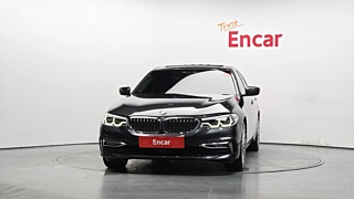 BMW 5-SERIES G30 2019