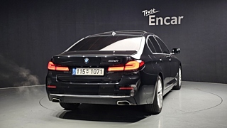 BMW 5-SERIES G30 2020