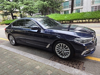 BMW 5-SERIES G30 2019