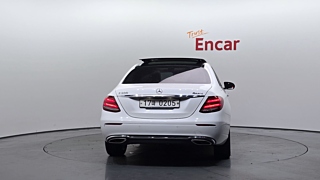 MERCEDES BENZ E-CLASS W213 2016